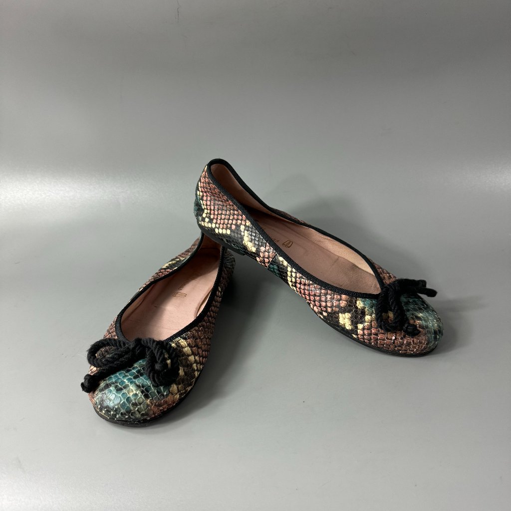 Pretty Ballerinas Multicolor Snakeskin Flat Shoes, Size 36 1/2